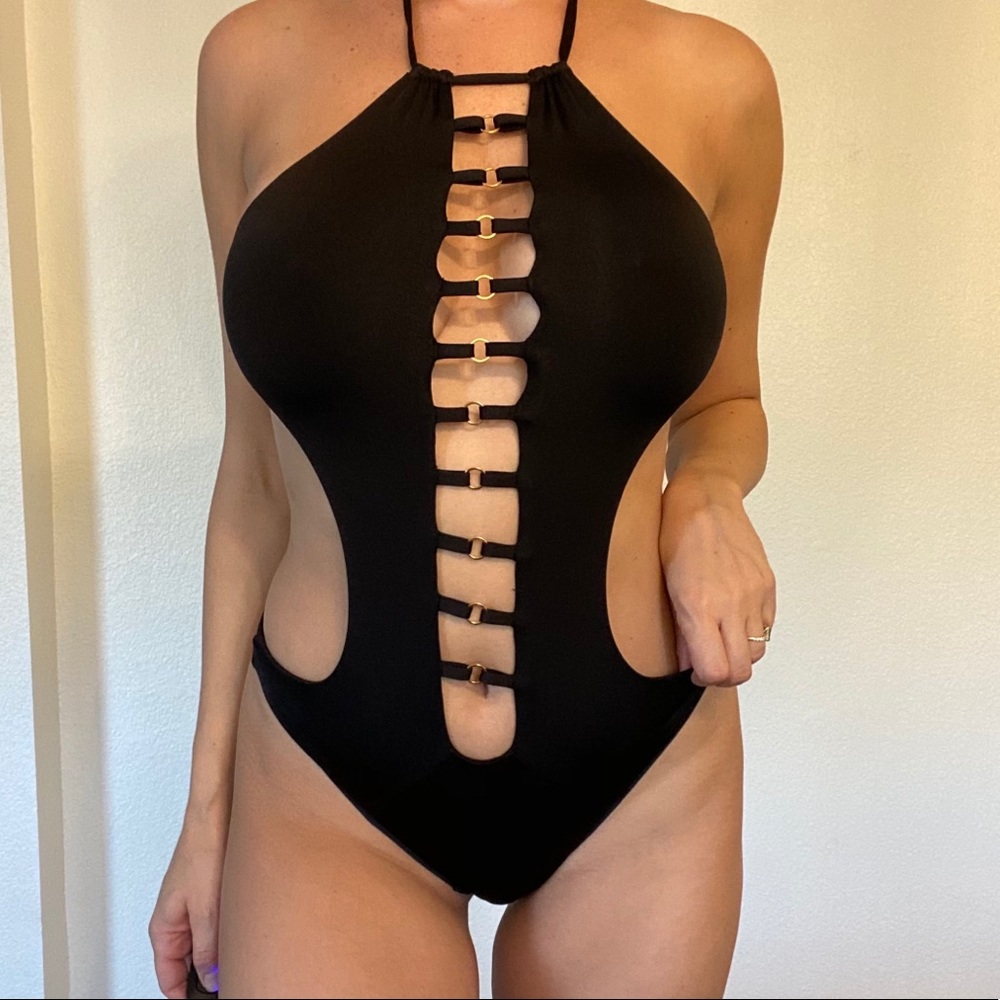 Beach bunny one piece small